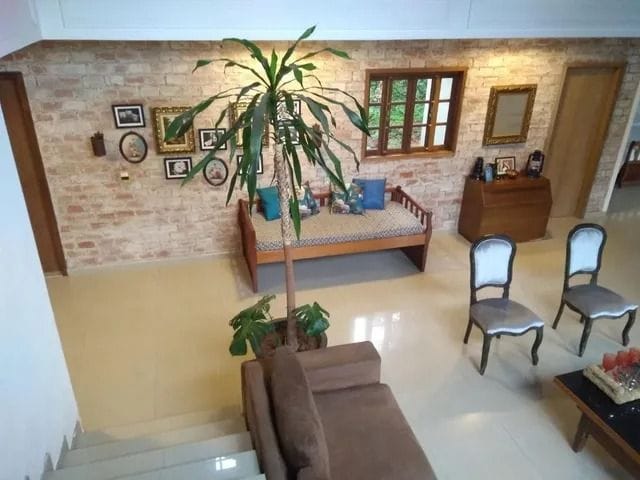 Casa com 1334m² 4 quartos e 2 banheiros, à venda, no bairro Jardim São João em Jandira