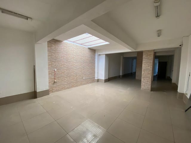 Casa 2 quartos e 2 banheiros, à venda, no bairro Centro em Pelotas