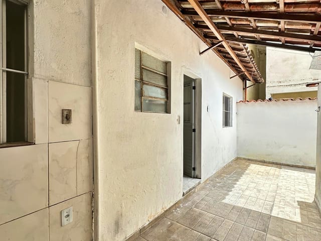 Foto do Casa - Casa com entrada coletiva para locação com 1 quarto e uma vaga de moto, Piratininga (Venda Nova), Belo Horizonte, MG | Deltalar Imóveis