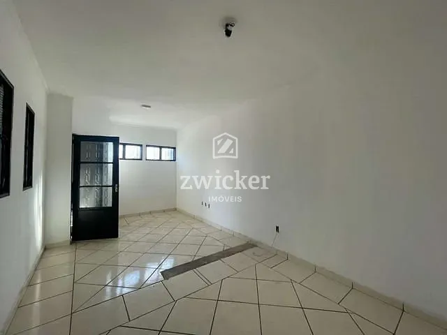 Casa com 180m² 3 quartos e 2 banheiros, à venda, no bairro Vila Jardim Celina em Bauru