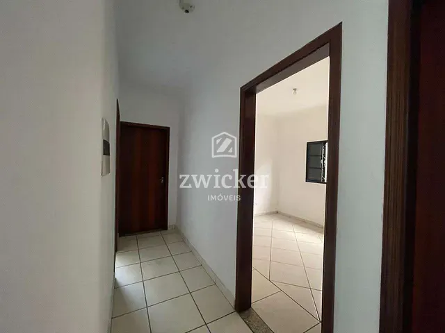 Casa com 180m² 3 quartos e 2 banheiros, à venda, no bairro Vila Jardim Celina em Bauru