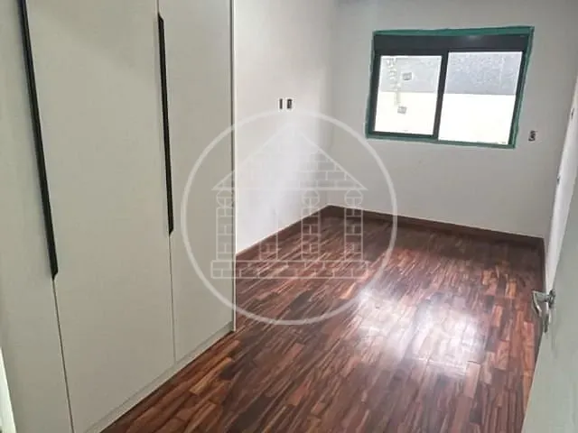 Casa com 600m² 4 quartos e 4 banheiros, à venda ou para alugar, no bairro Jardim Prudência em São Paulo