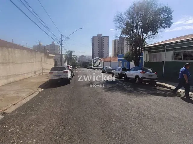 Casa com 352m² 4 quartos e 3 banheiros, à venda, no bairro Vila Perroca em Bauru
