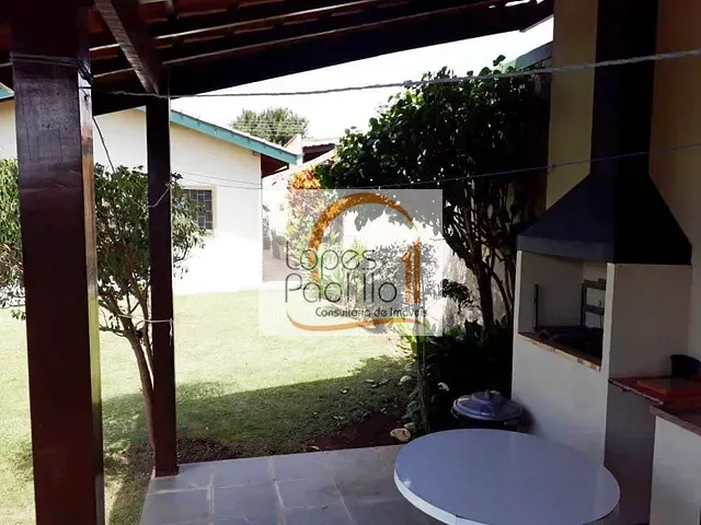 Casa com 480m² 3 quartos e 2 banheiros, à venda, no bairro Chácaras Fernão Dias em Atibaia