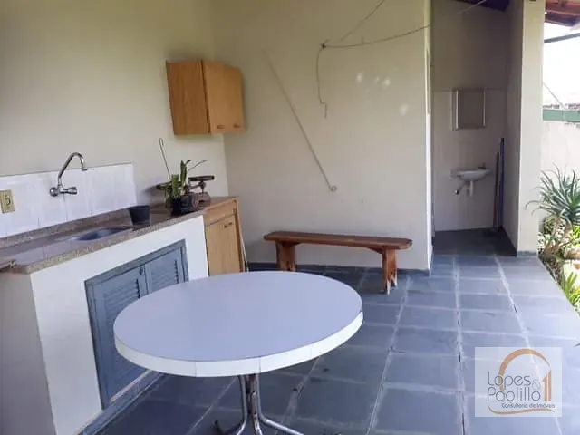 Casa com 480m² 3 quartos e 2 banheiros, à venda, no bairro Chácaras Fernão Dias em Atibaia