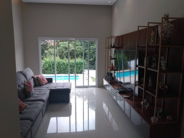 Casa com 564m² 3 quartos e 3 banheiros, à venda, no bairro Urbanova em São José dos Campos