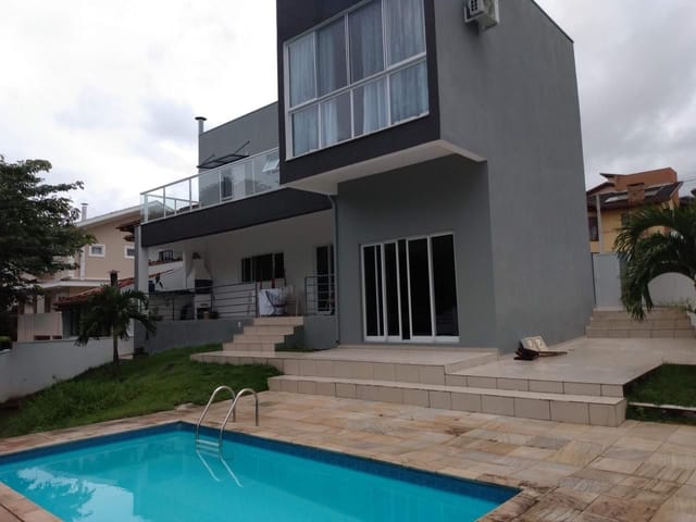 Casa com 564m² 3 quartos e 3 banheiros, à venda, no bairro Urbanova em São José dos Campos