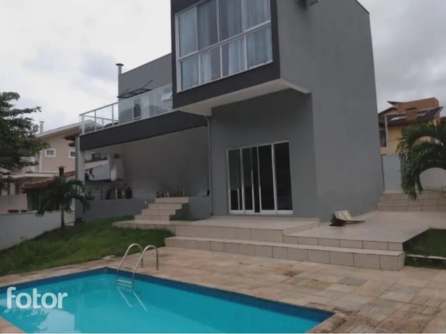 Casa com 564m² 3 quartos e 3 banheiros, à venda, no bairro Urbanova em São José dos Campos