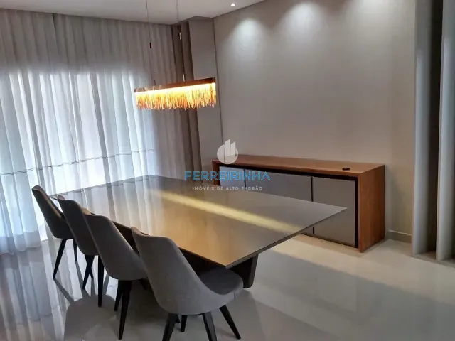 Casa com 564m² 3 quartos e 3 banheiros, à venda ou para alugar, no bairro Urbanova em São José dos Campos