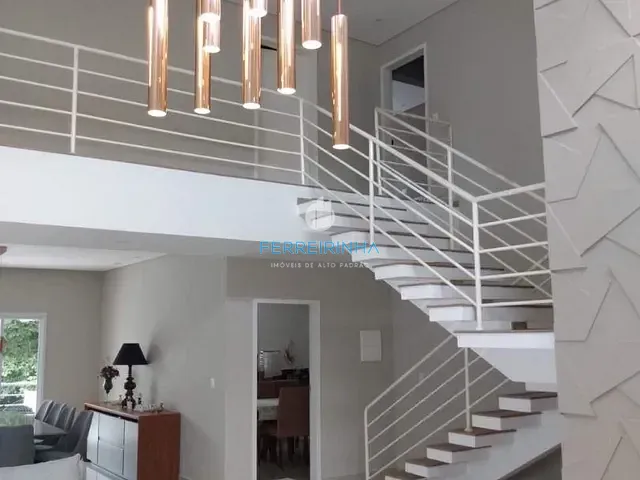 Casa com 564m² 3 quartos e 3 banheiros, à venda ou para alugar, no bairro Urbanova em São José dos Campos