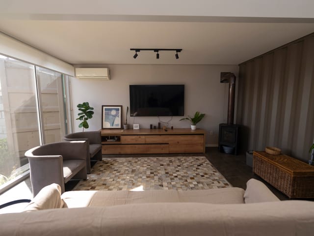 Casa com 526m² 3 quartos e 2 banheiros, à venda, no bairro Três Vendas em Pelotas