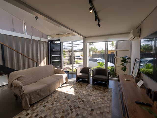 Casa com 526m² 3 quartos e 2 banheiros, à venda, no bairro Três Vendas em Pelotas
