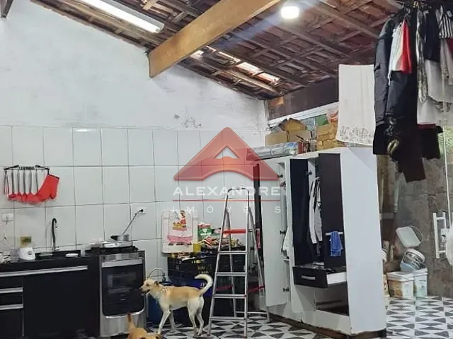 Casa com 140m² 3 quartos e 3 banheiros, à venda, no bairro Vila Monterrey em São José dos Campos