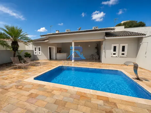 Casa 3 quartos e 5 banheiros, para alugar, no bairro Jardim Alto de Santa Cruz em Itatiba