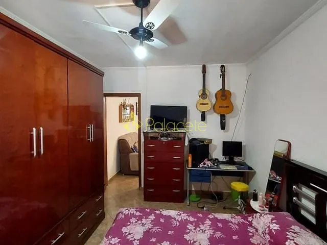Casa com 125m² 4 quartos e 1 banheiro, à venda, no bairro Triângulo em Pindamonhangaba