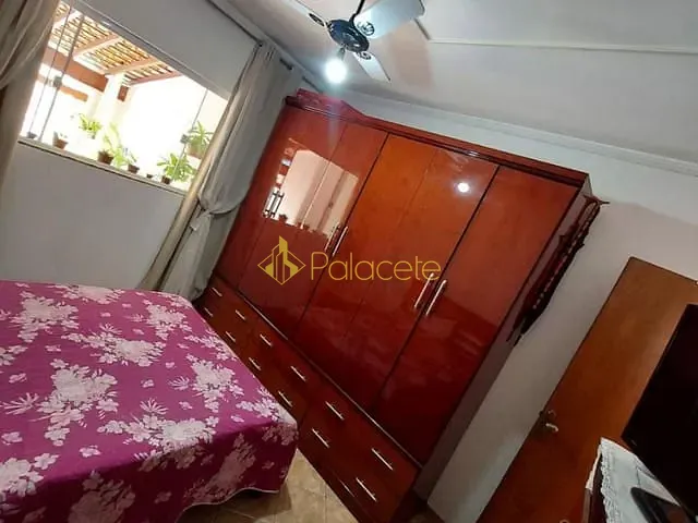 Casa com 125m² 4 quartos e 1 banheiro, à venda, no bairro Triângulo em Pindamonhangaba