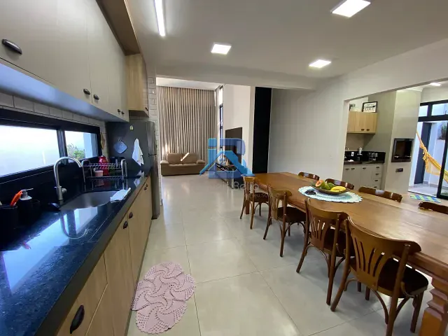 Casa 4 quartos e 4 banheiros, à venda, no bairro Residencial Fazenda Serrinha em Itatiba