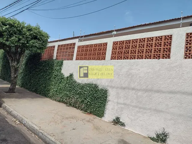 Casa com 360m² 4 quartos e 4 banheiros, para alugar, no bairro Jardim Santa Maria em São José do Rio Preto