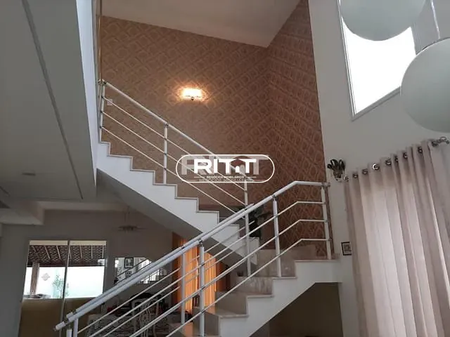 Sobrado com 360m² 3 quartos e 5 banheiros, à venda, no bairro Swiss Park em Campinas