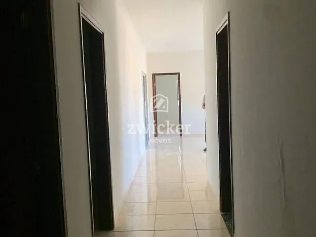 Casa com 500m² 3 quartos e 2 banheiros, à venda, no bairro Jardim Hojas em Bauru
