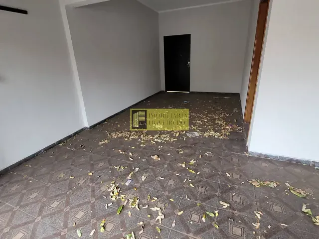Casa 2 quartos e 2 banheiros, para alugar, no bairro Jardim Planalto em São José do Rio Preto