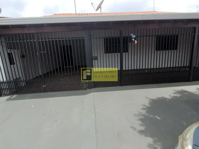 Casa 2 quartos e 2 banheiros, para alugar, no bairro Jardim Planalto em São José do Rio Preto