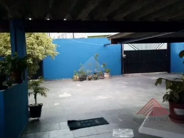 Casa à venda, no bairro Jardim Ipê em Mauá