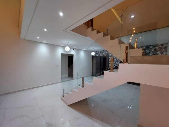 Casa com 300m² 3 quartos e 4 banheiros, à venda, no bairro Bairro do Grama em Caçapava