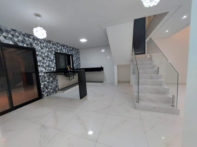 Casa com 300m² 3 quartos e 4 banheiros, à venda, no bairro Bairro do Grama em Caçapava