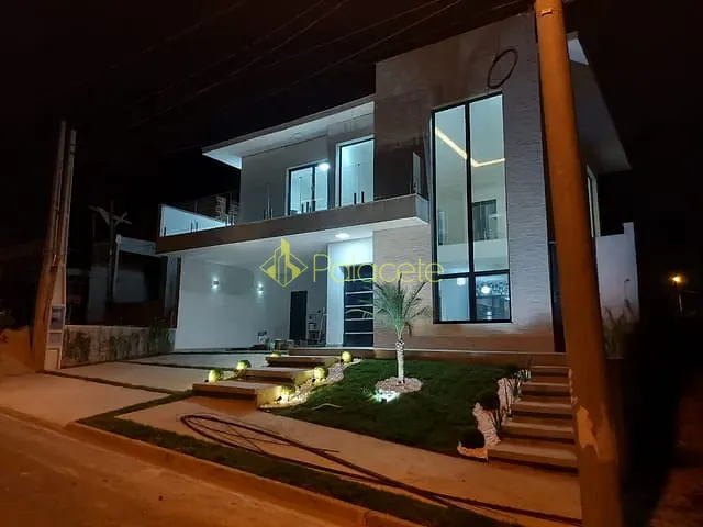 Casa com 300m² 3 quartos e 4 banheiros, à venda, no bairro Bairro do Grama em Caçapava