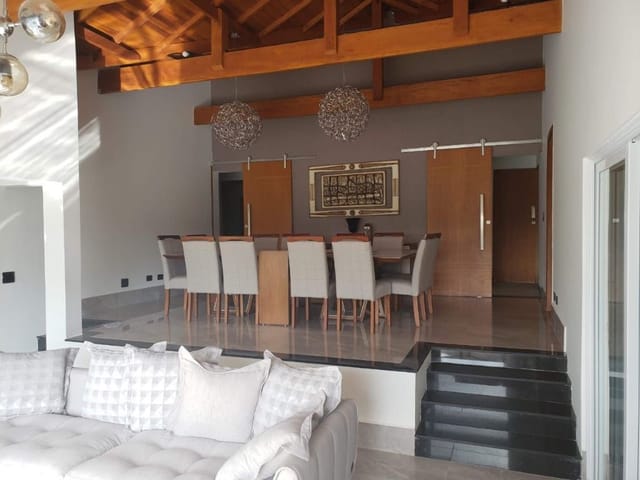 Casa com 476m² 5 quartos e 6 banheiros, à venda, no bairro Remanso I em Vargem Grande Paulista
