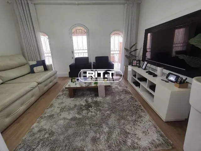 Casa com 330m² 4 quartos e 3 banheiros, à venda, no bairro Vila Nogueira em Campinas