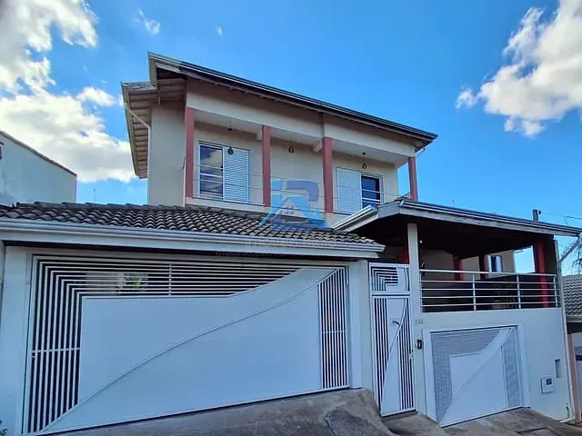 Casa 4 quartos e 2 banheiros, à venda, no bairro Loteamento Parque da Colina II em Itatiba