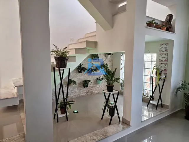 Casa 4 quartos e 2 banheiros, à venda, no bairro Loteamento Parque da Colina II em Itatiba
