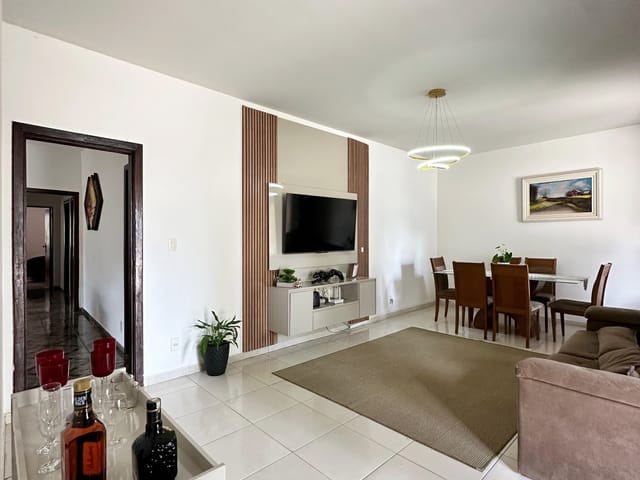 Foto do Casa - Casa à venda com 6 quartos (2 suítes) e 5 vagas, Planalto, Belo Horizonte,  MG | Deltalar Imóveis
