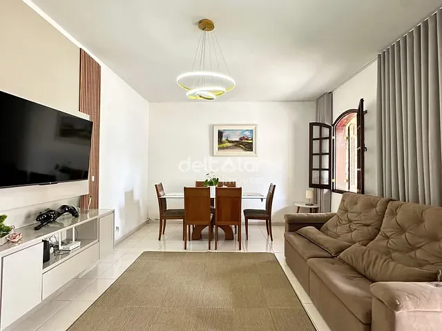 Casa com 360m² 6 quartos e 4 banheiros, à venda, no bairro Planalto em Belo Horizonte