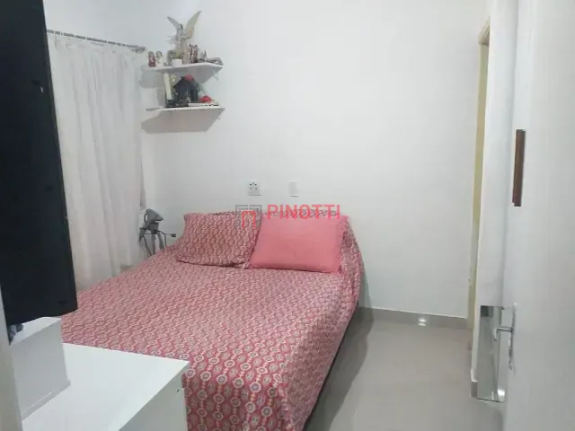 Casa 3 quartos e 2 banheiros, à venda, no bairro Santa Terezinha em São Bernardo do Campo