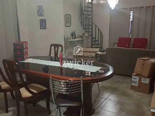 Casa com 308m² 5 quartos e 2 banheiros, à venda, no bairro Vila Rocha em Bauru
