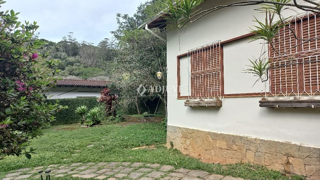 Casa à venda e aluguel com 3 quartos, 168m² - Foto 22