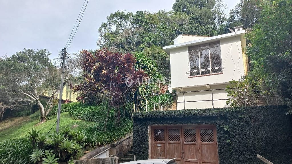 Casa à venda e aluguel com 3 quartos, 168m² - Foto 27
