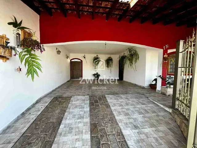 Casa com 308m² 3 quartos e 2 banheiros, à venda, no bairro Vila Souto em Bauru
