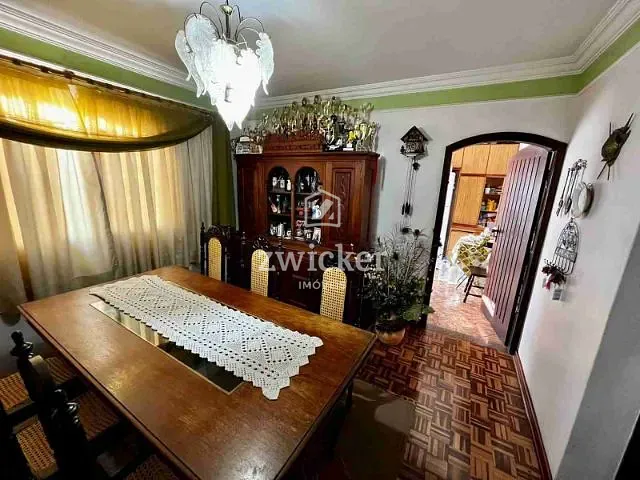 Casa com 308m² 3 quartos e 2 banheiros, à venda, no bairro Vila Souto em Bauru