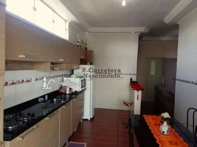 Casa com 304m² 2 quartos e 2 banheiros, à venda, no bairro Vila Branca em Jacareí