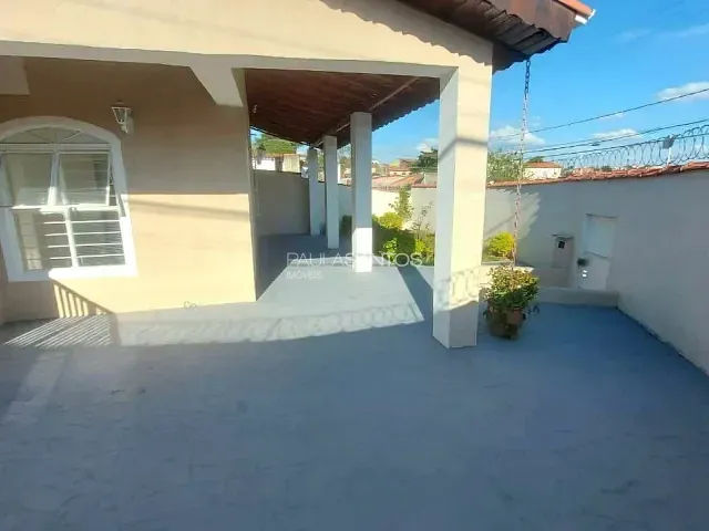 Casa com 202m² 2 quartos e 2 banheiros, à venda, no bairro Jardim Maria Eugênia em Sorocaba