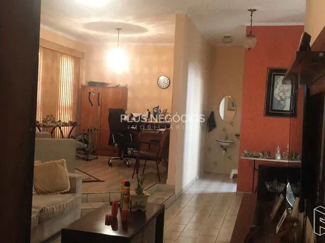 Casa com 357m² 2 quartos e 2 banheiros, à venda, no bairro Jardim Refúgio em Sorocaba