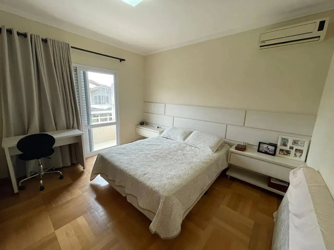 Casa, 3 quartos, 204 m² - Foto 2