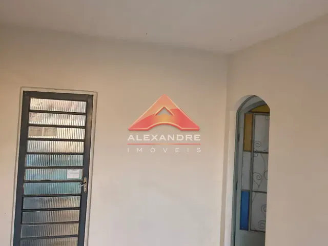 Casa 2 quartos e 1 banheiro, à venda, no bairro Vila Ester em São José dos Campos
