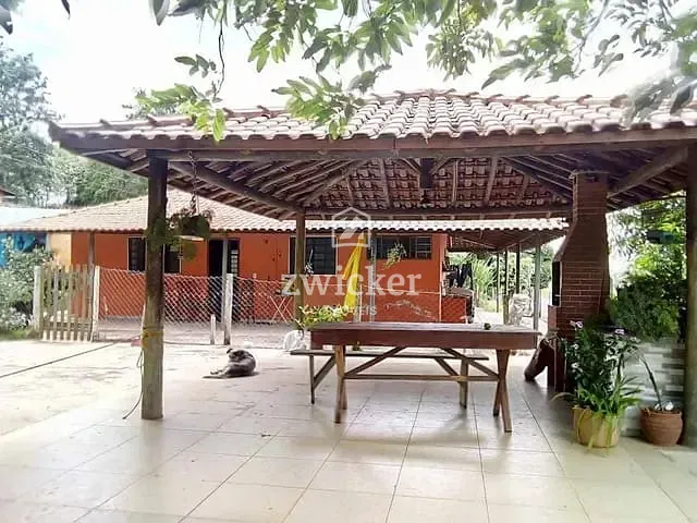 Casa com 20000m² 2 quartos e 2 banheiros, à venda, no bairro Área Rural de Bauru em Bauru