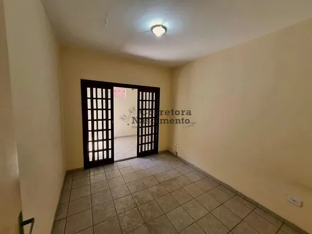 Casa com 184m² 2 quartos e 2 banheiros, à venda, no bairro Jardim Pereira do Amparo em Jacareí