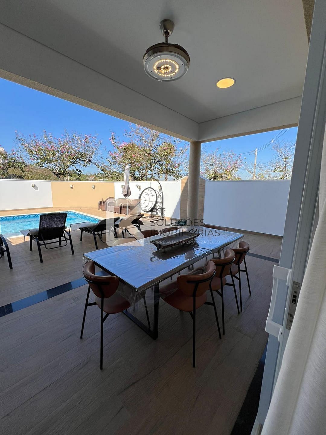 Casa à venda com 4 quartos, 305m² - Foto 44